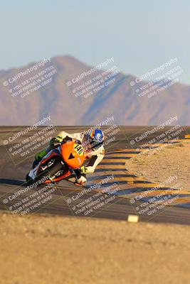 media/Dec-16-2023-CVMA (Sat) [[bb38a358a2]]/Race 13 Amateur Supersport Middleweight/